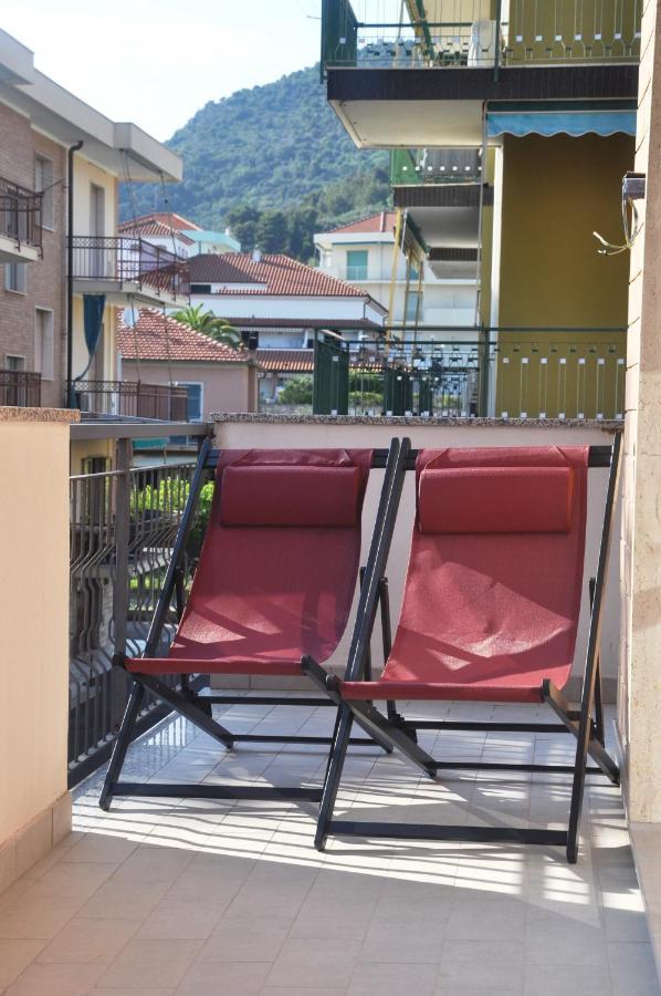 Viale Repubblica 307 6 Apartment Pietra Ligure Ngoại thất bức ảnh